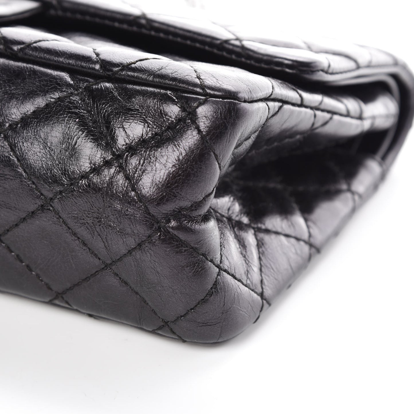 Metallic Aged Calfskin Quilted 2.55 Reissue 225 Flap Black