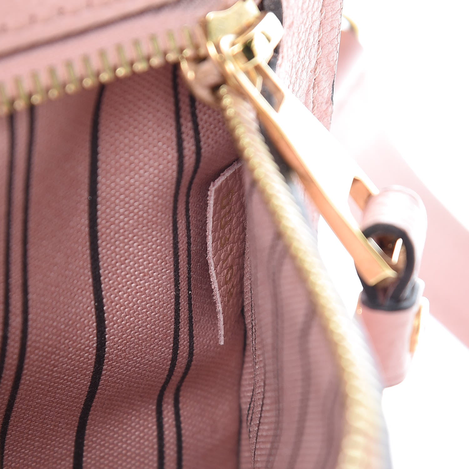 Louis Vuitton Empreinte Pochette Metis Rose Poudre 7 of 19