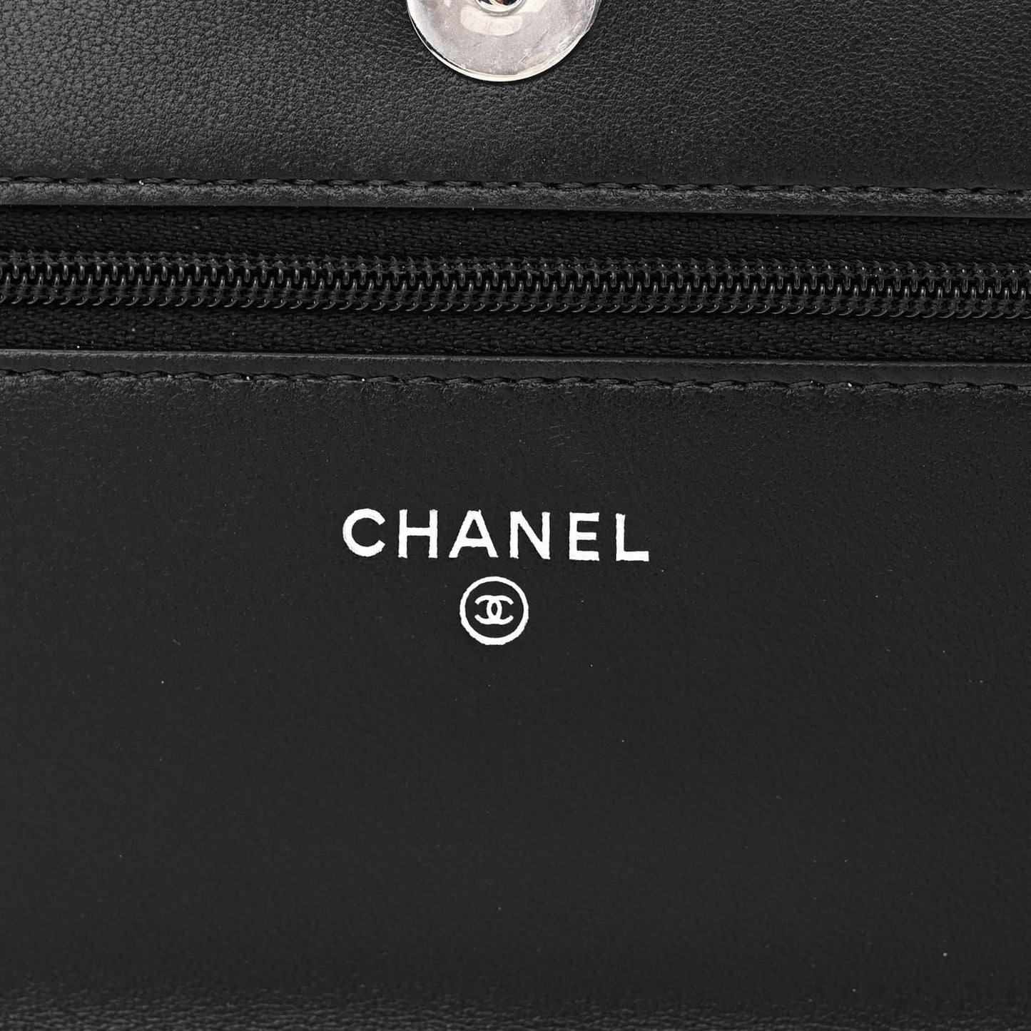 Lambskin Quilted Wallet On Chain WOC Black