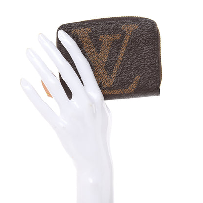 Louis Vuitton Monogram Giant Zippy Coin Purse 2 of 8