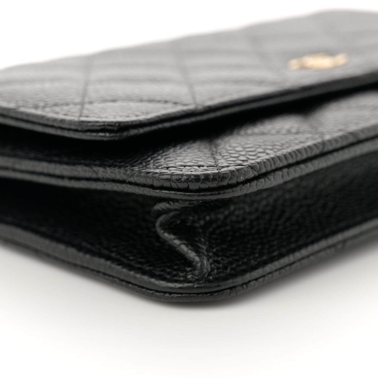 Caviar Quilted Wallet on Chain WOC Black