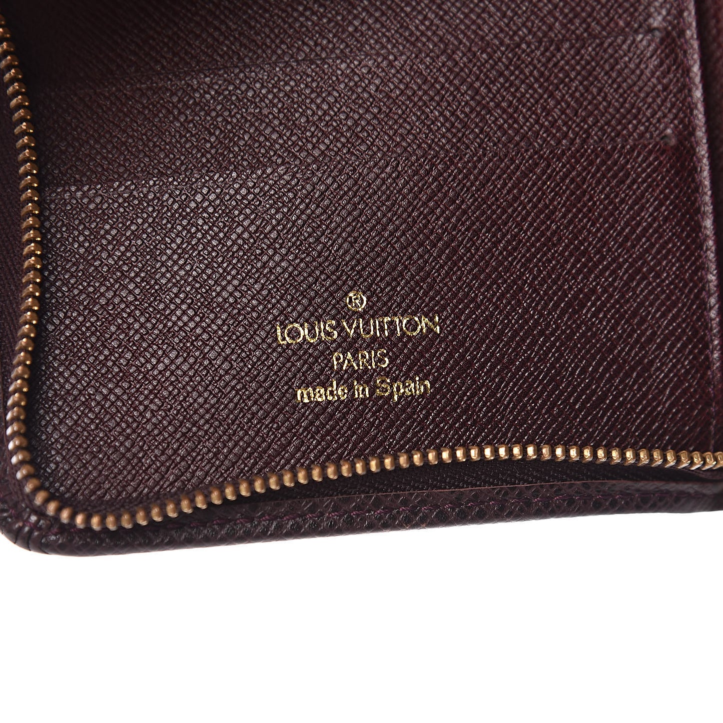 Taiga Zip Wallet Acajou