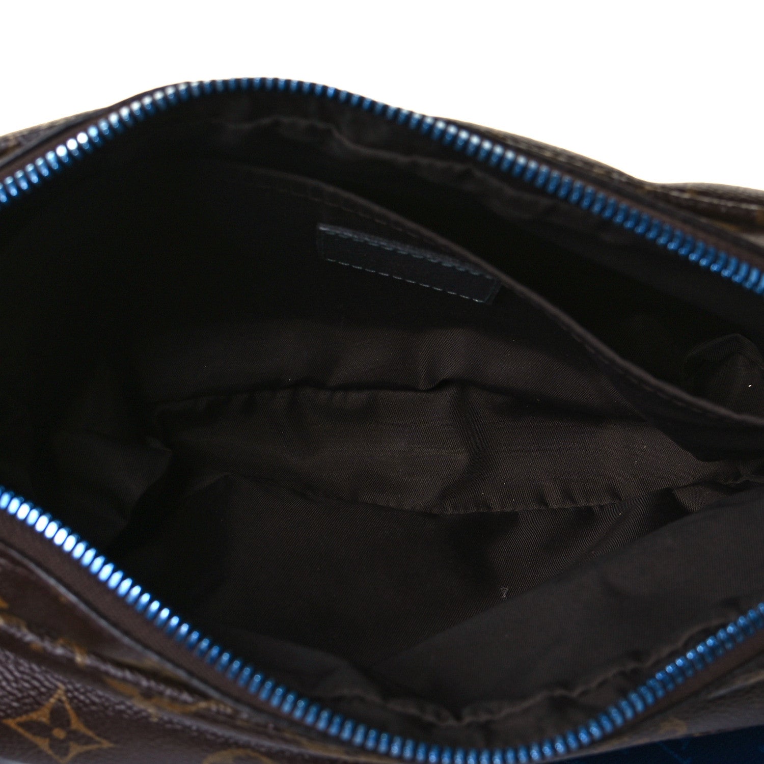 Louis Vuitton Monogram Outdoor Messenger PM 5 of 10