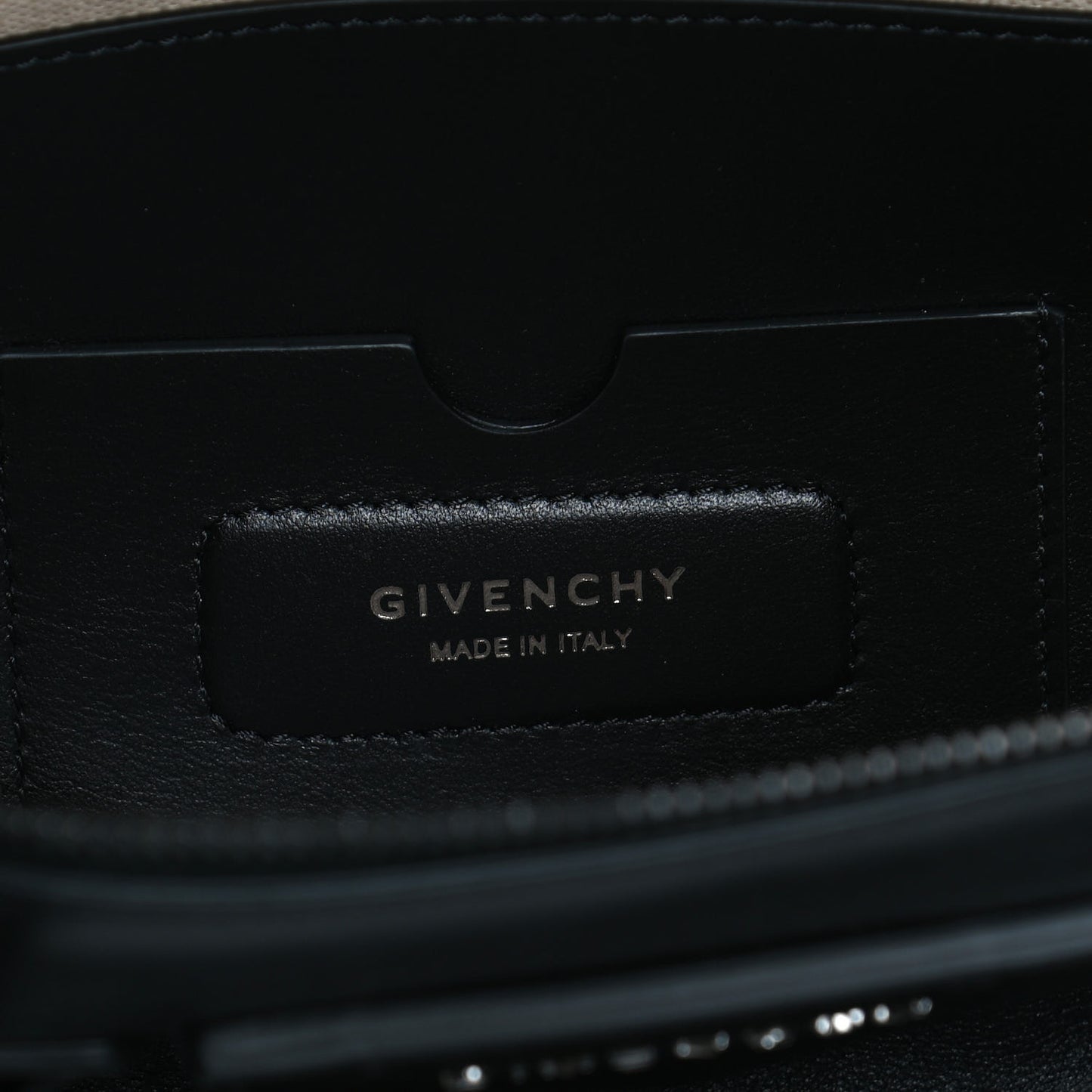 Smooth Calfskin Small Soft Antigona Black