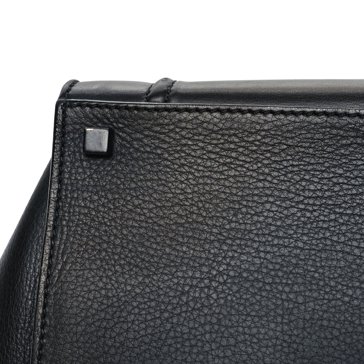 Smooth Calfskin Medium Phantom Luggage Black