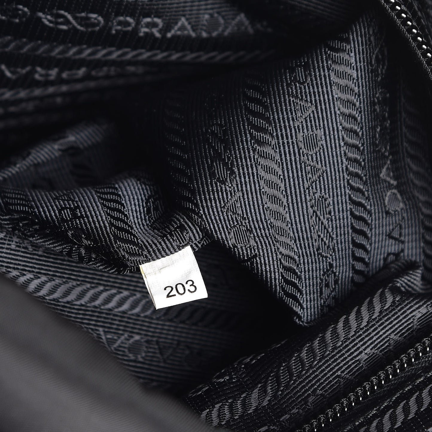 Tessuto Nylon Saffiano Messenger Bag Black