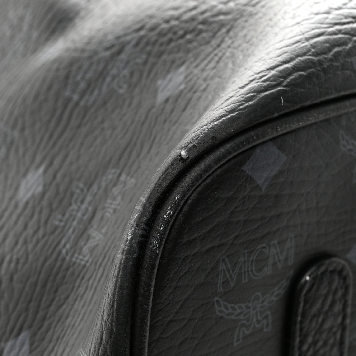 MCM Visetos Large Liz Reversible Shopper Tote Black 15 of 16