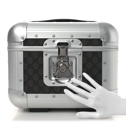 Gucci GG Supreme Monogram Aluminum Porter Beauty Case Silver 2 of 15