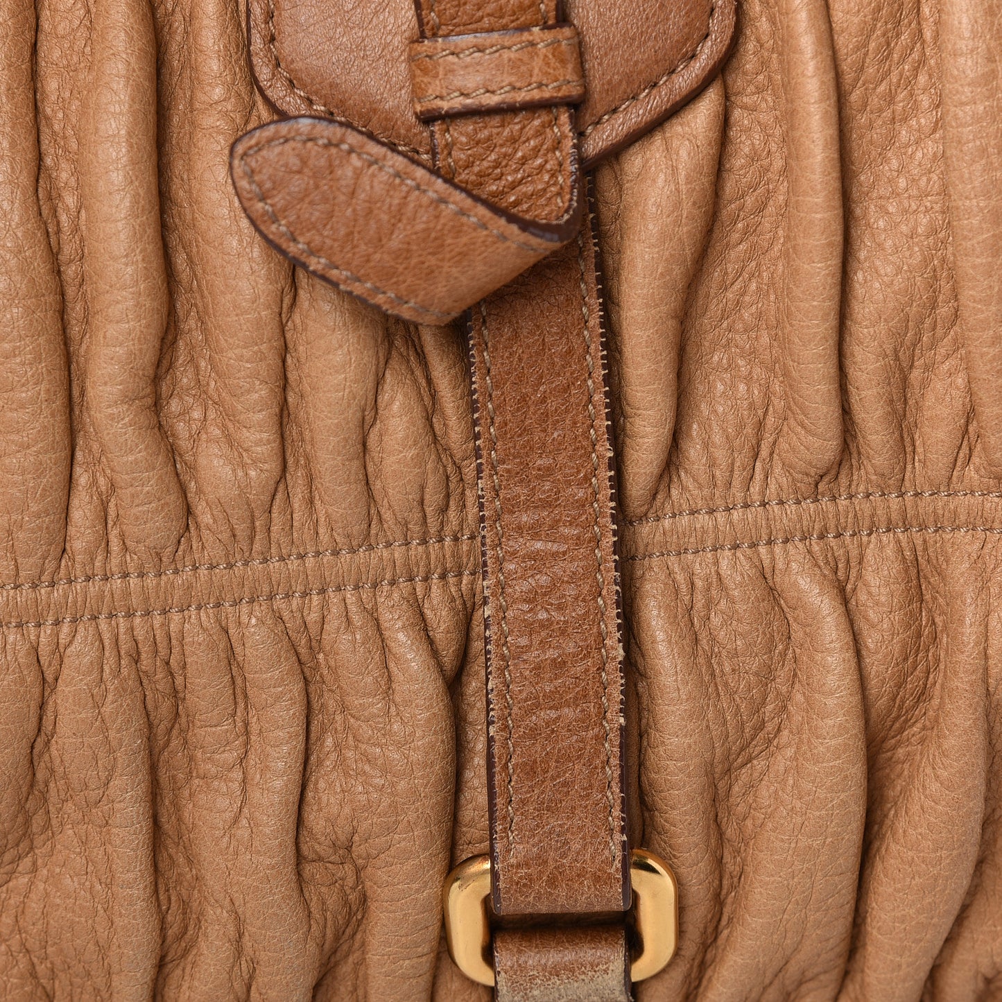 Cervo Deerskin Gaufre Dome Satchel Naturale