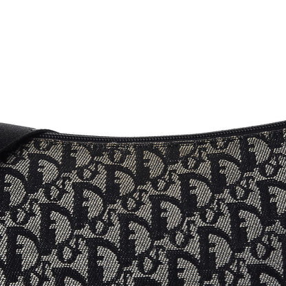 Christian Dior Monogram Messenger Black 14 of 20