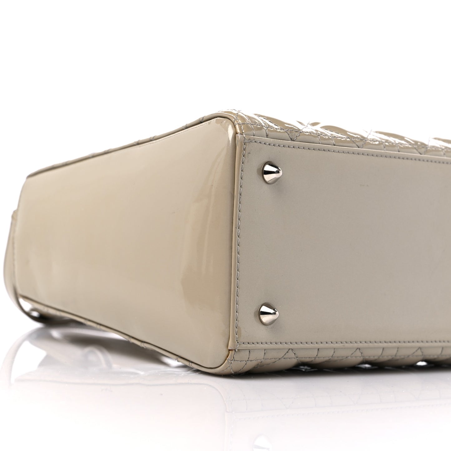 Patent Cannage Medium Lady Dior Beige