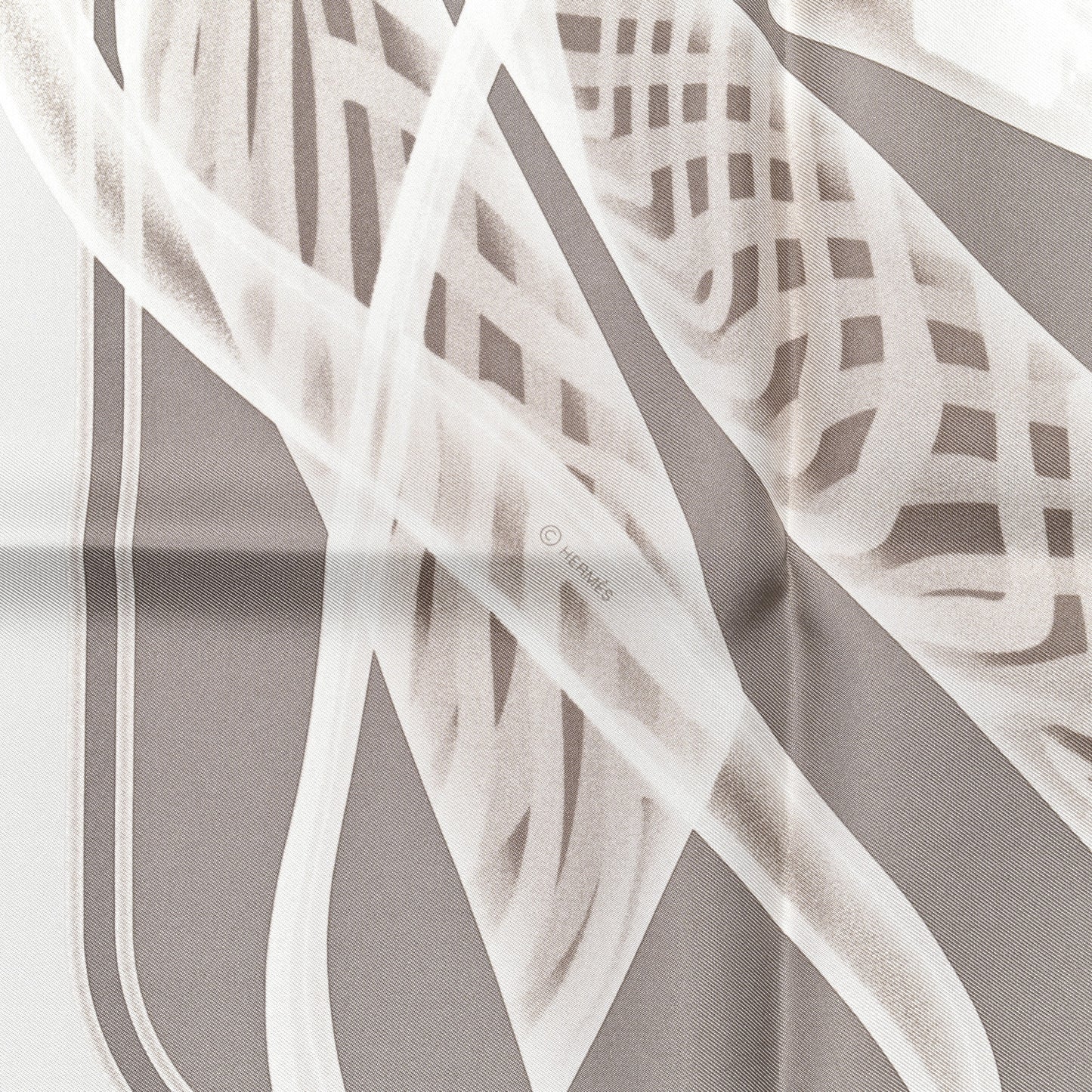 Silk Please Check In Scarf 90 Gris Perle Etoupe