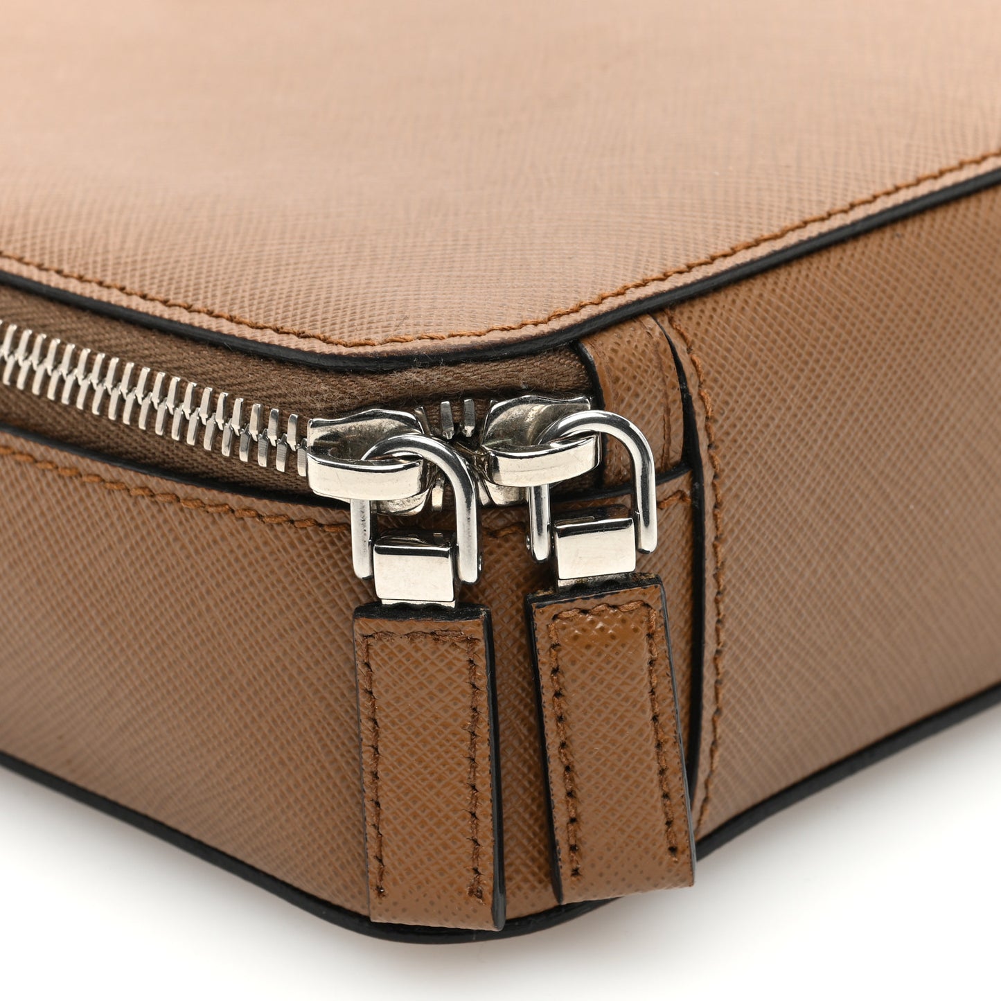 Saffiano Travel Medium Brique Crossbody Bag Cannella