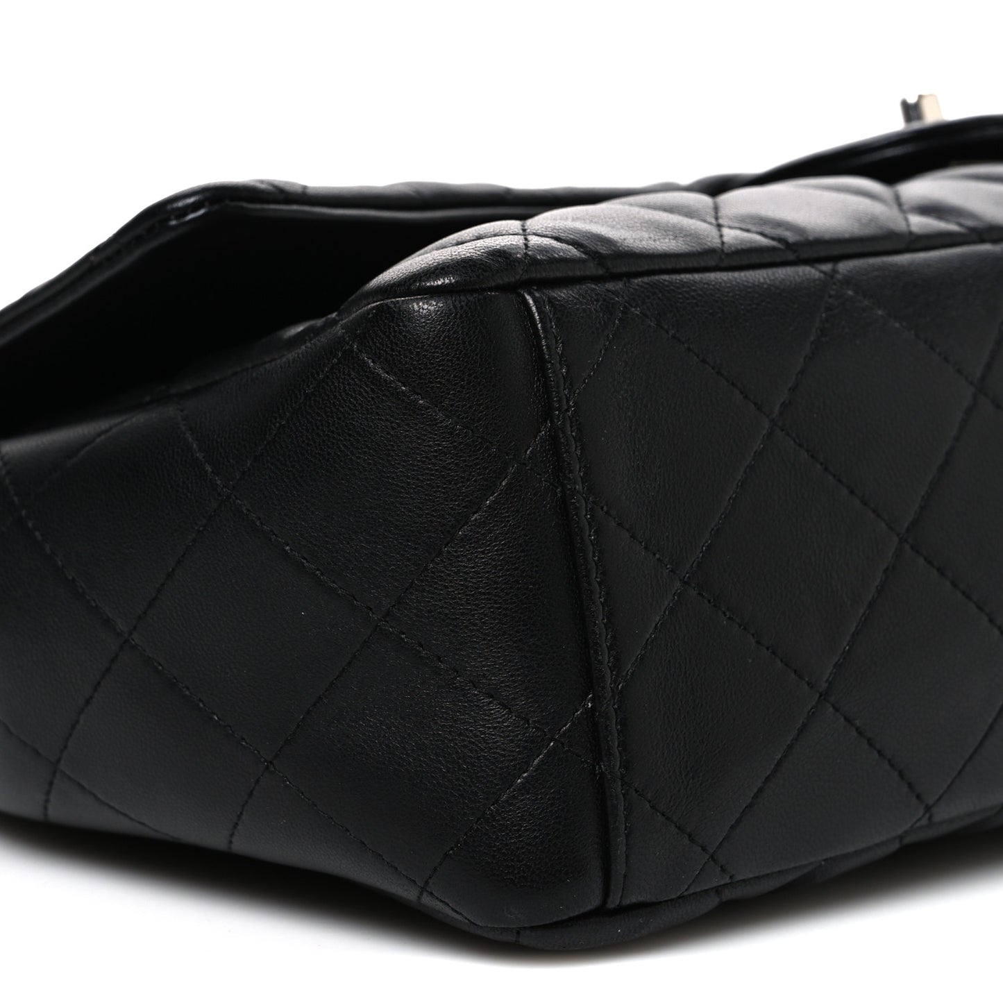 Lambskin Quilted Maxi Single Flap Black