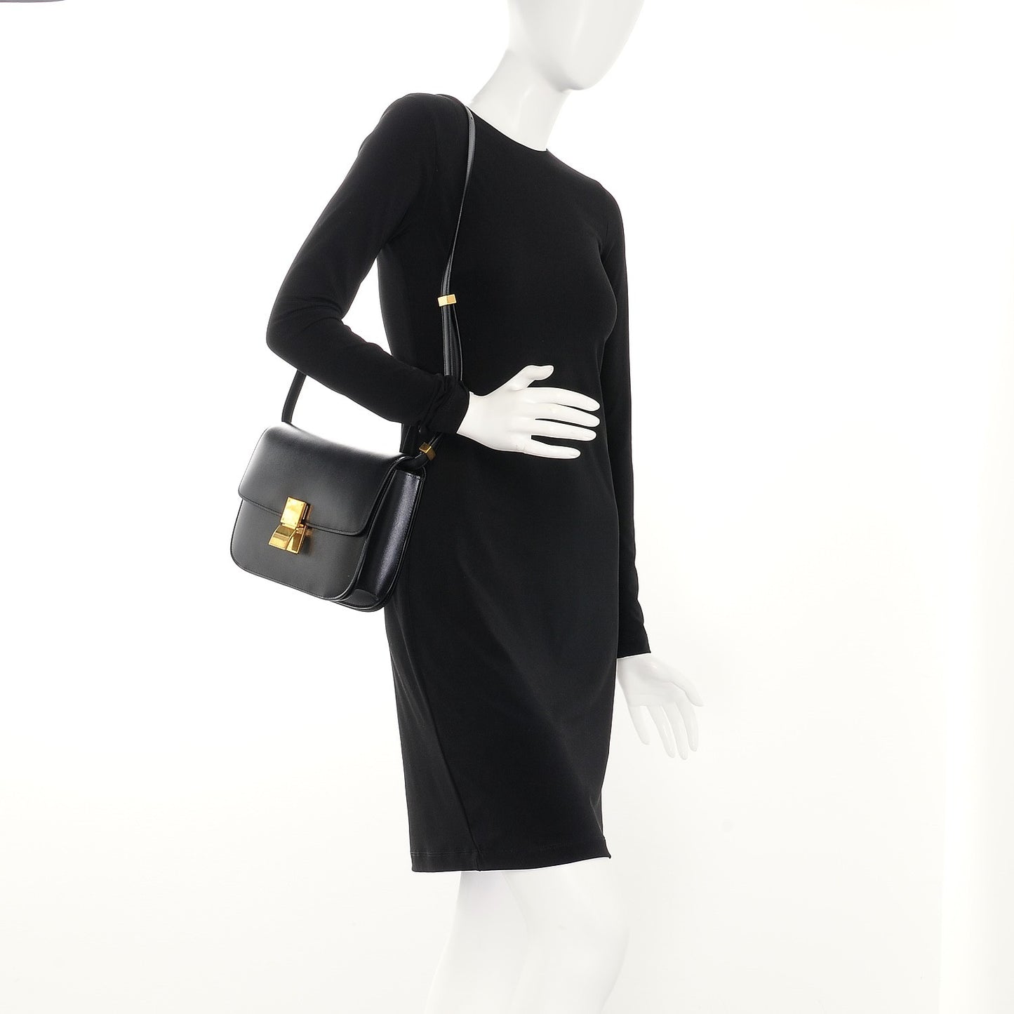 Box Calfskin Medium Classic Box Flap Bag Black