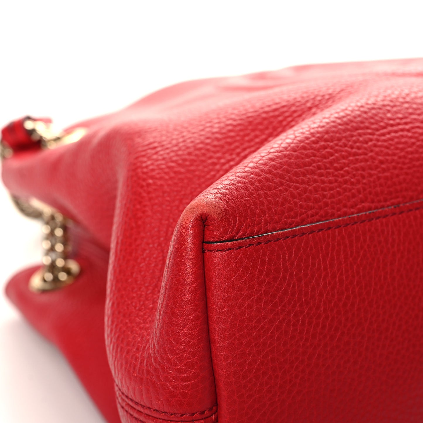 Pebbled Calfskin Medium Soho Chain Shoulder Bag Tabasco Red