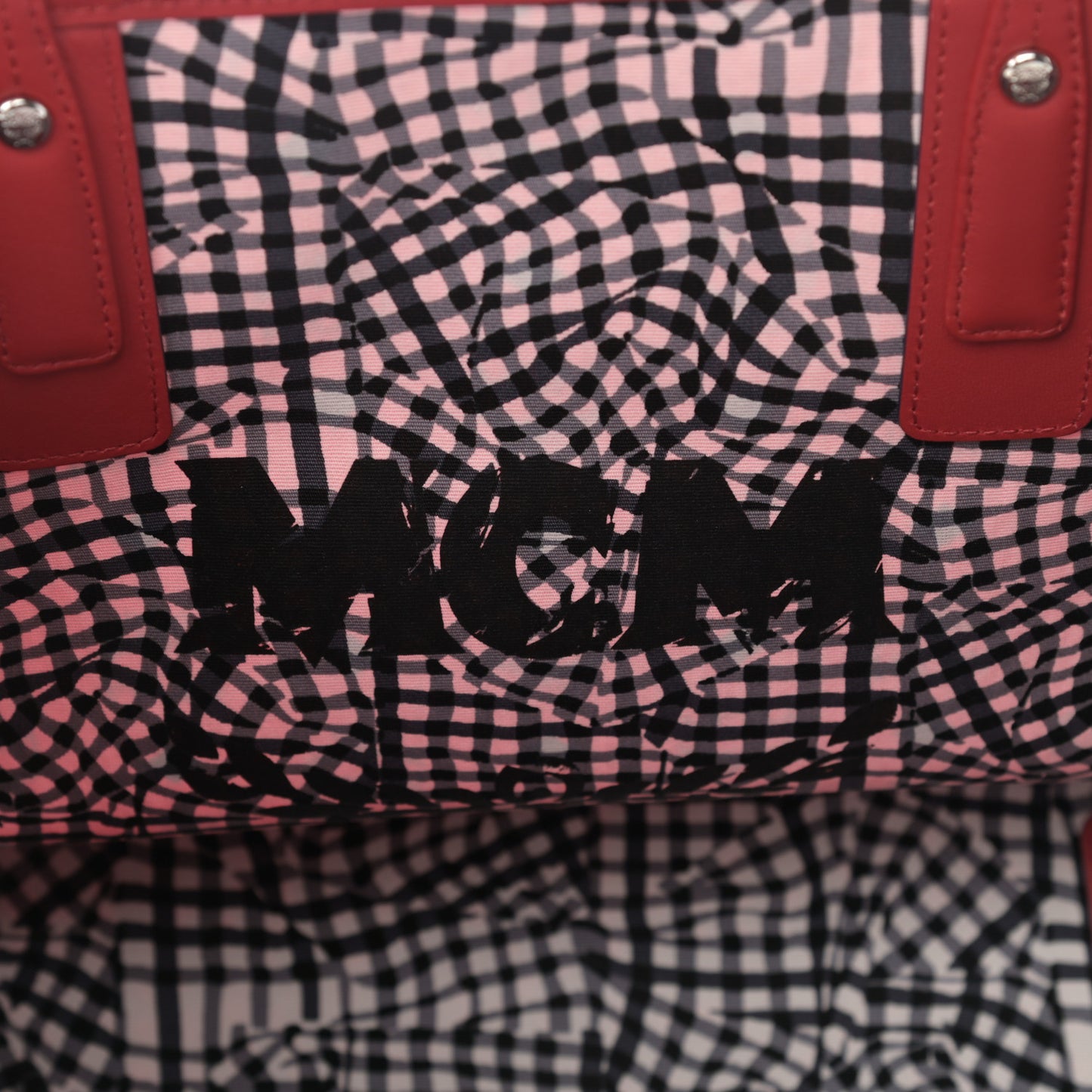 Visetos Medium Liz Reversible Shopper Tote Ruby Red