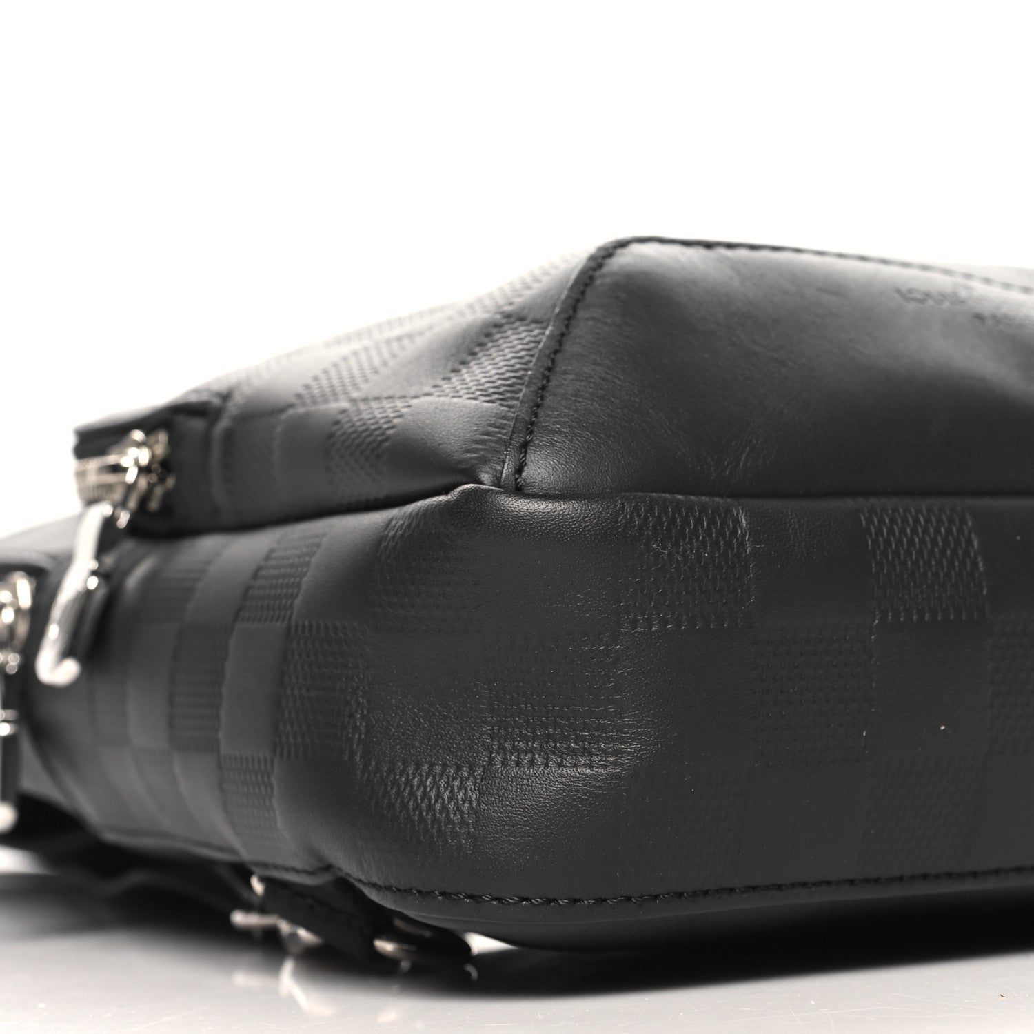 Louis Vuitton Damier Infini Avenue Sling Bag Onyx 8 of 9