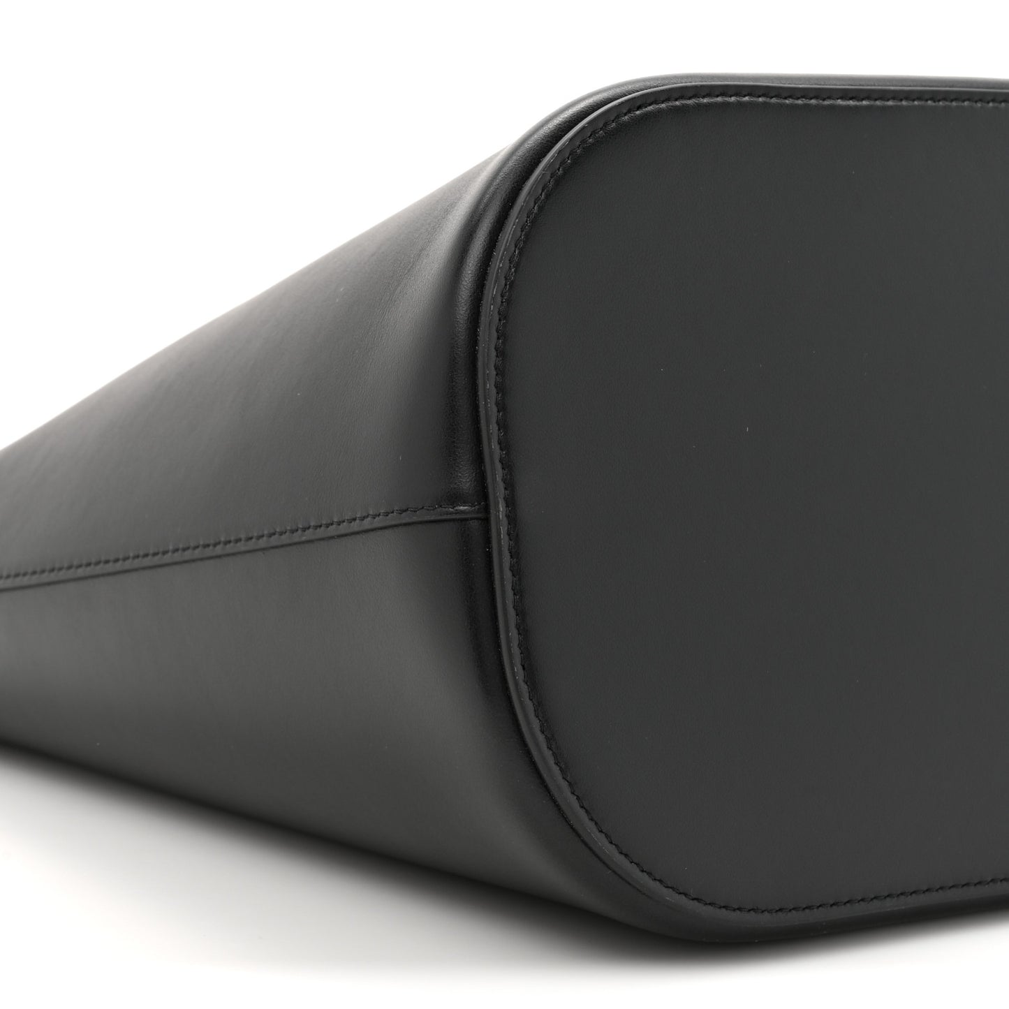 Smooth Calfskin Triomphe Medium Louise Bag Black