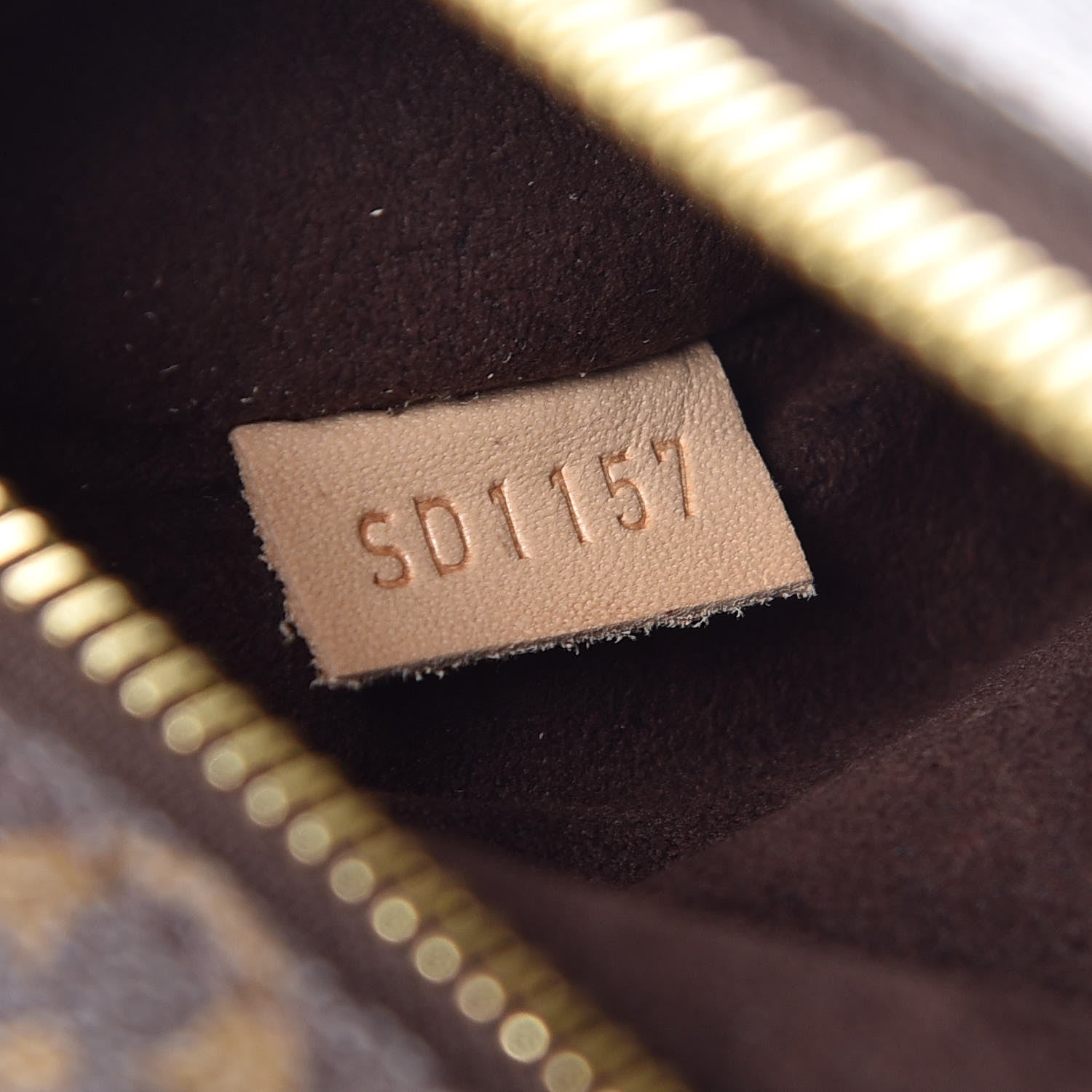 Louis Vuitton Monogram Pochette Metis 8 of 8