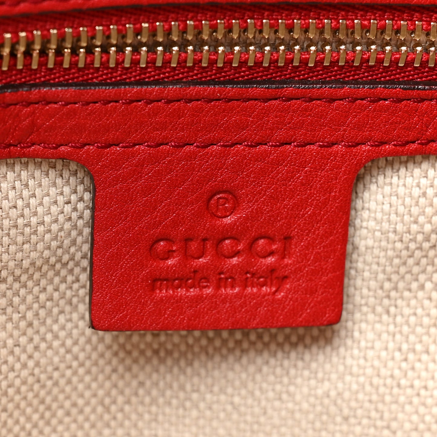 Pebbled Calfskin Medium Soho Chain Shoulder Bag Tabasco Red