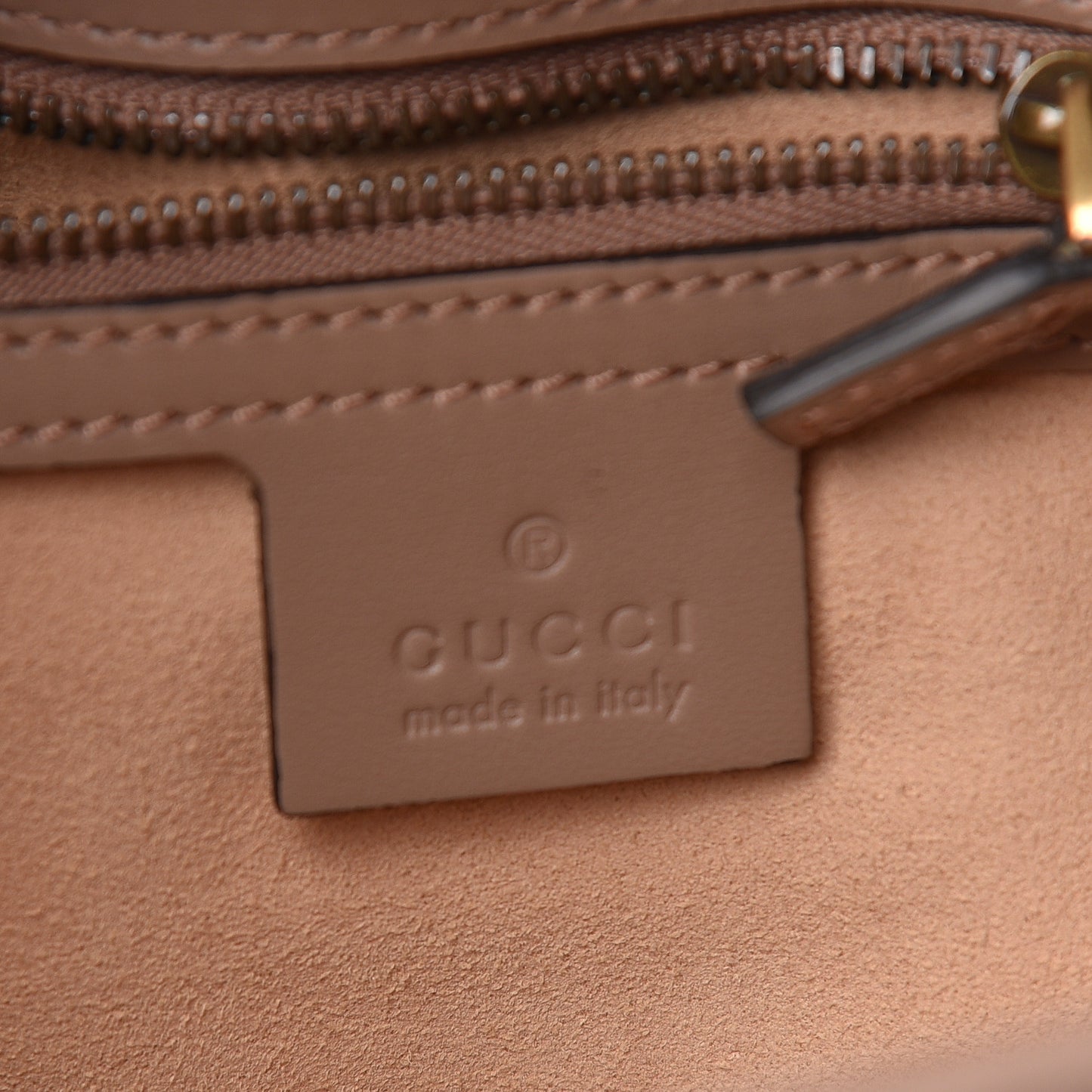 Calfskin Matelasse Small GG Marmont Shoulder Bag Porcelain Rose