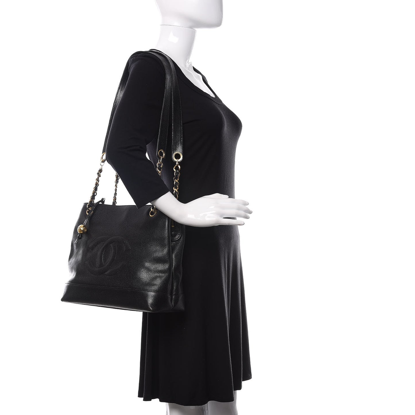 Caviar CC Shoulder Bag Black