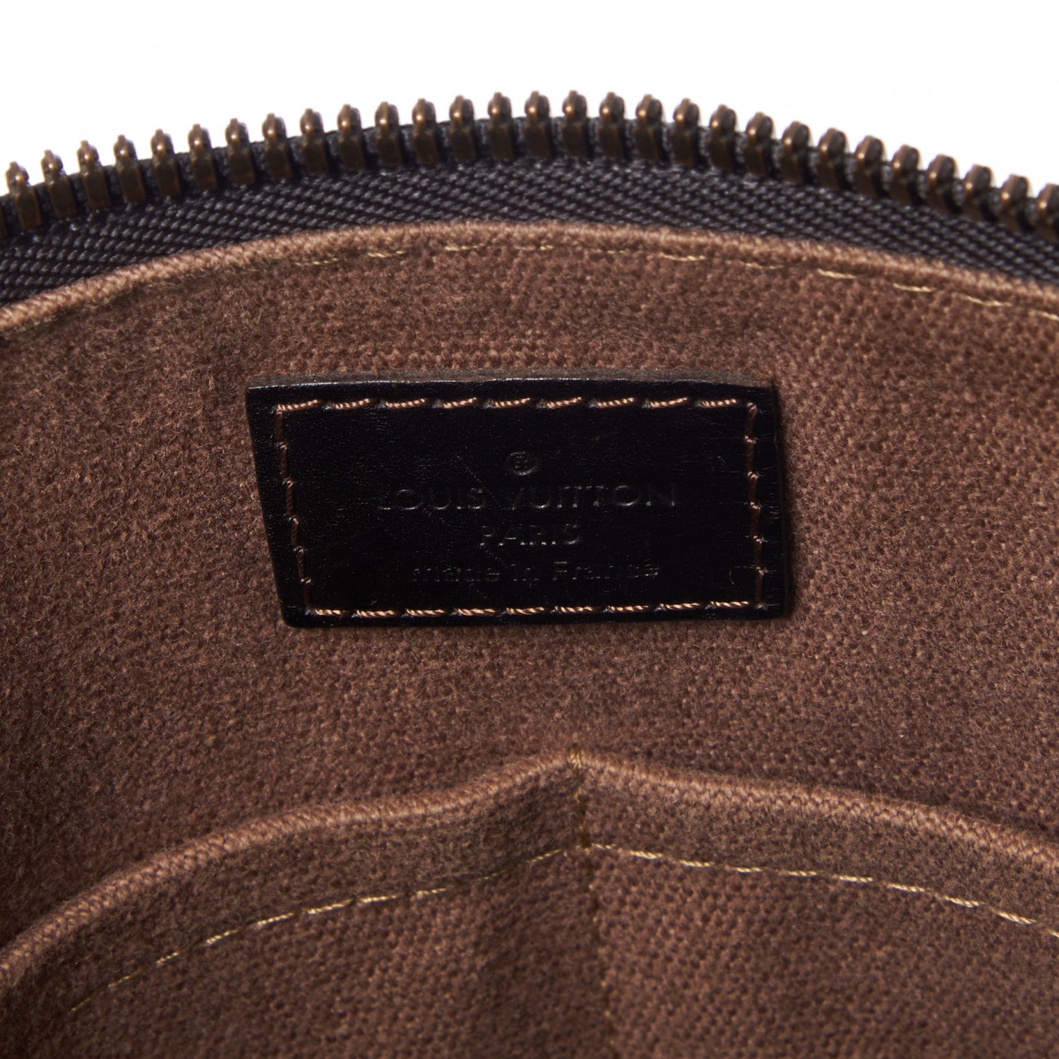 Louis Vuitton Utah Pochette Shawnee Cafe 10 of 10