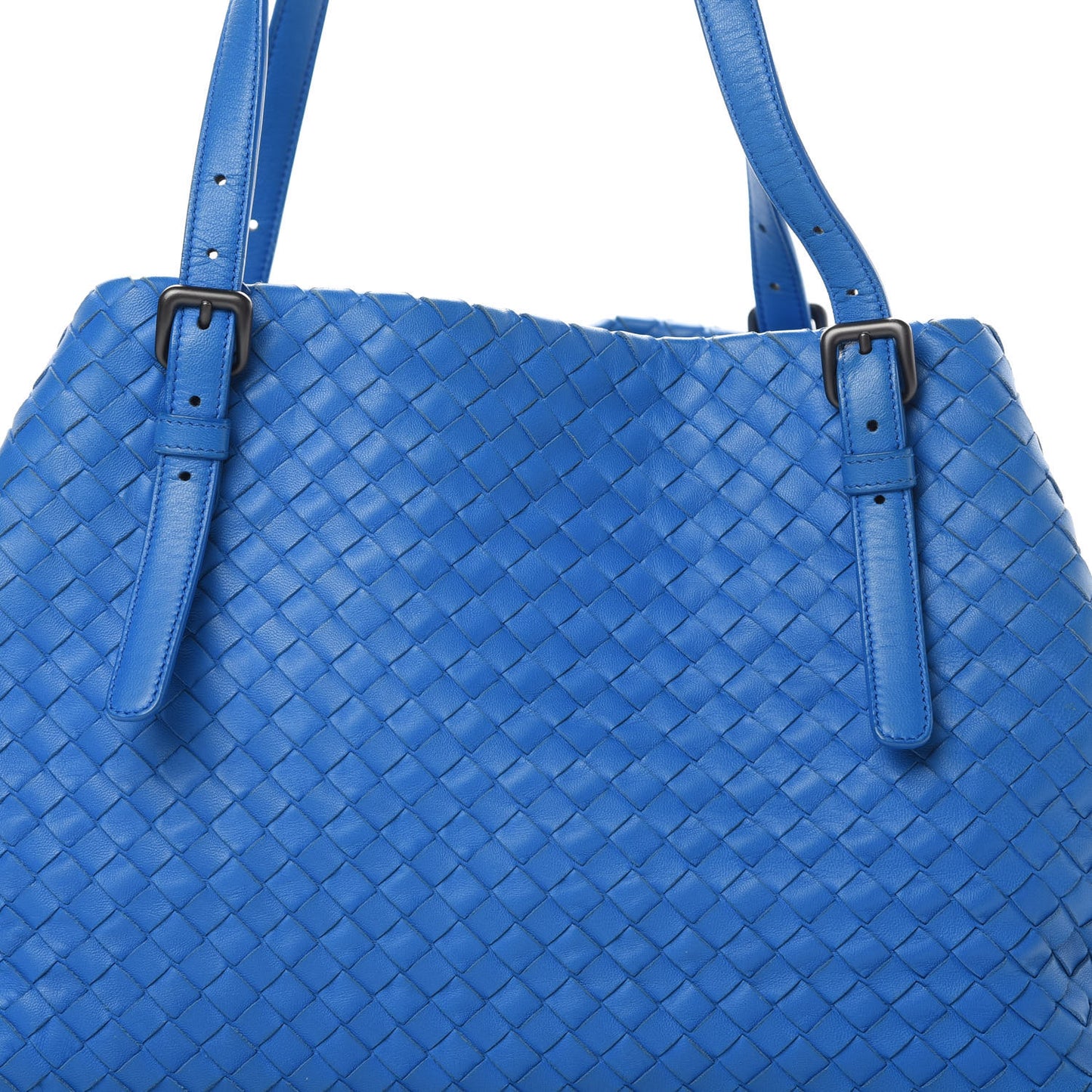 Intrecciato Medium A Shape Seamless Tote Bluette