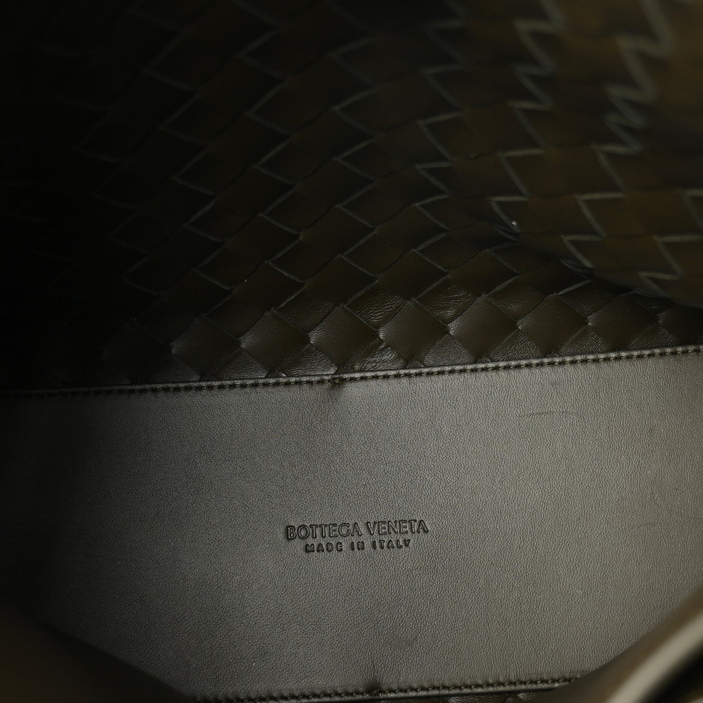 Nappa Intrecciato Medium Andiamo Shoulder Bag Kaki