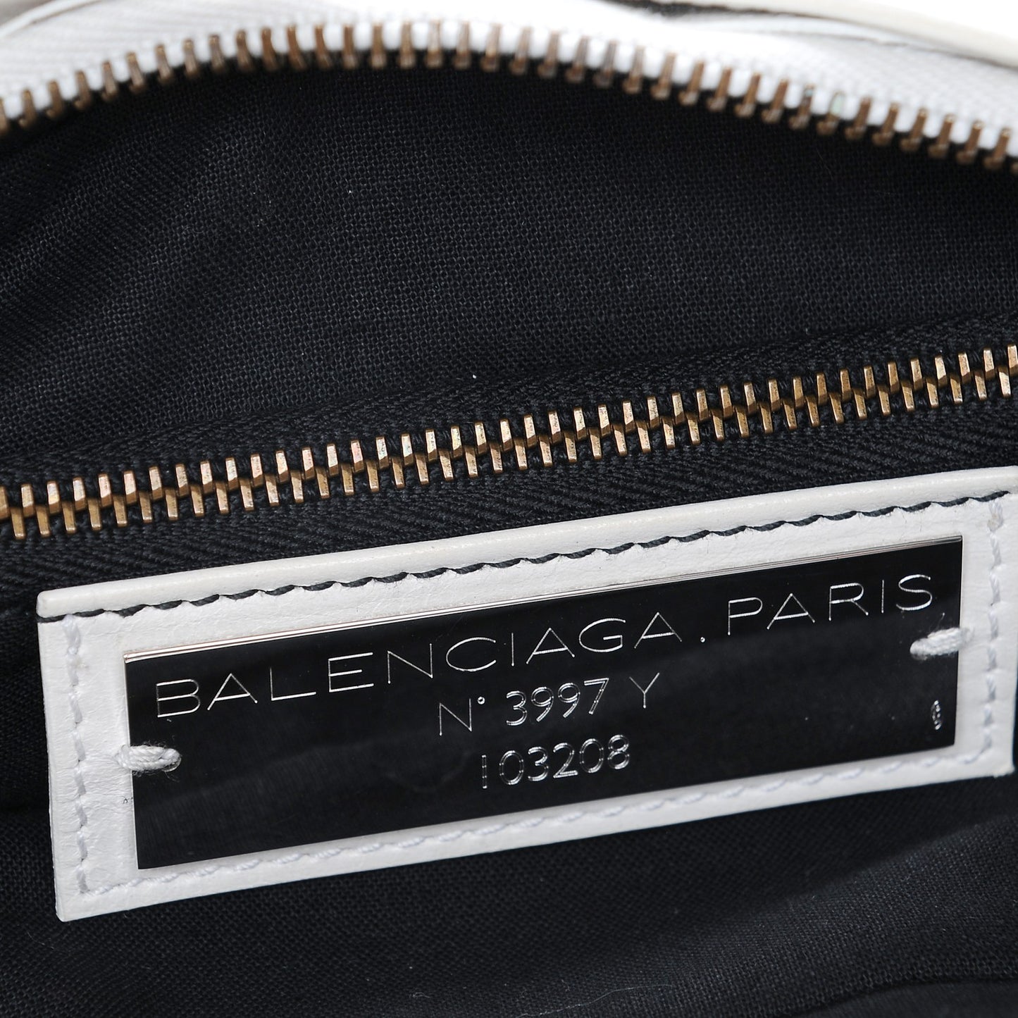 Chevre Classic Hardware First White
