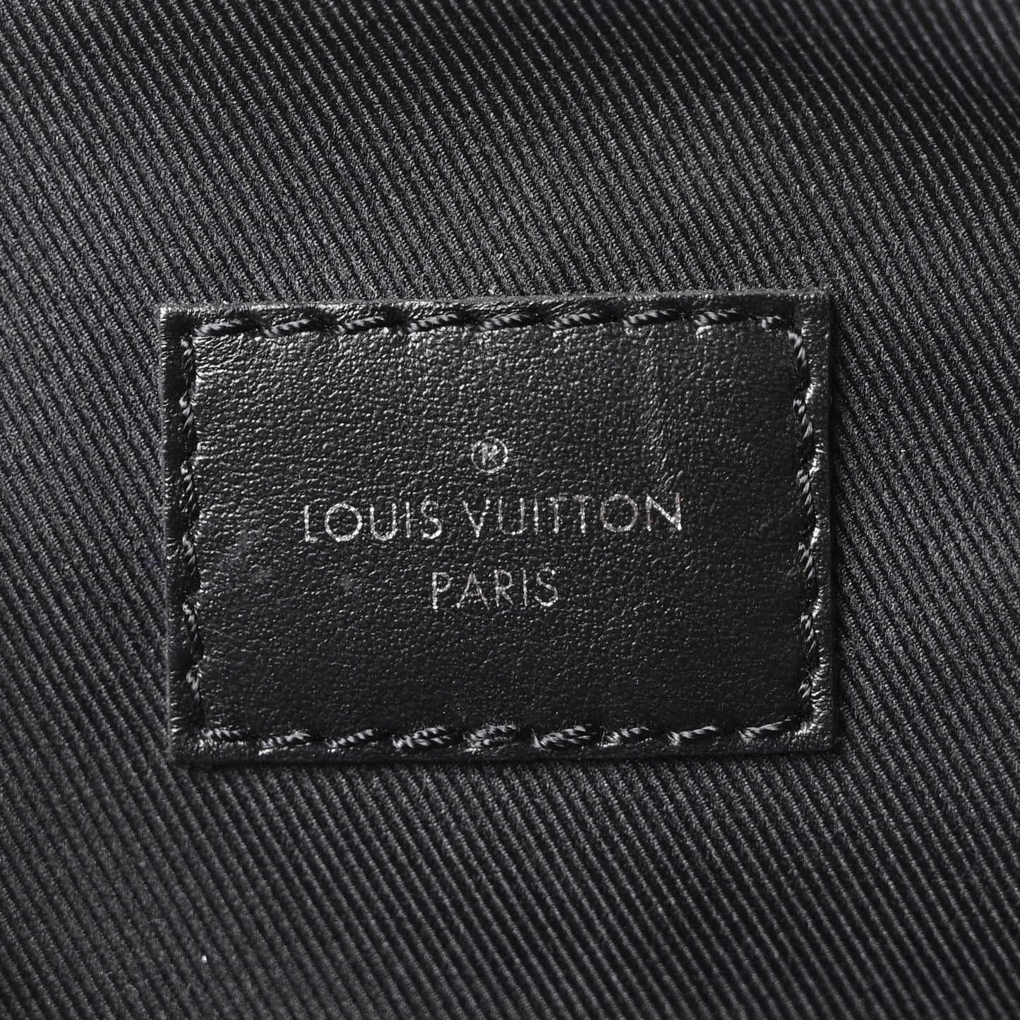 Damier Graphite Avenue Sling Bag NM
