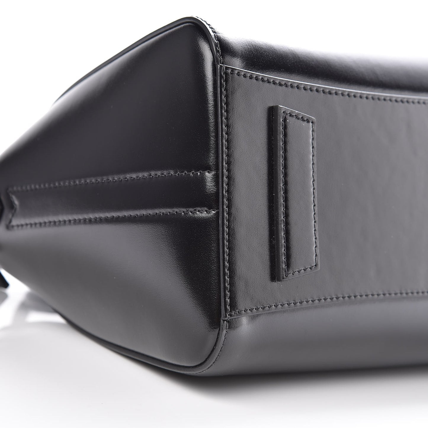 Shiny Lord Calfskin Small Antigona Black