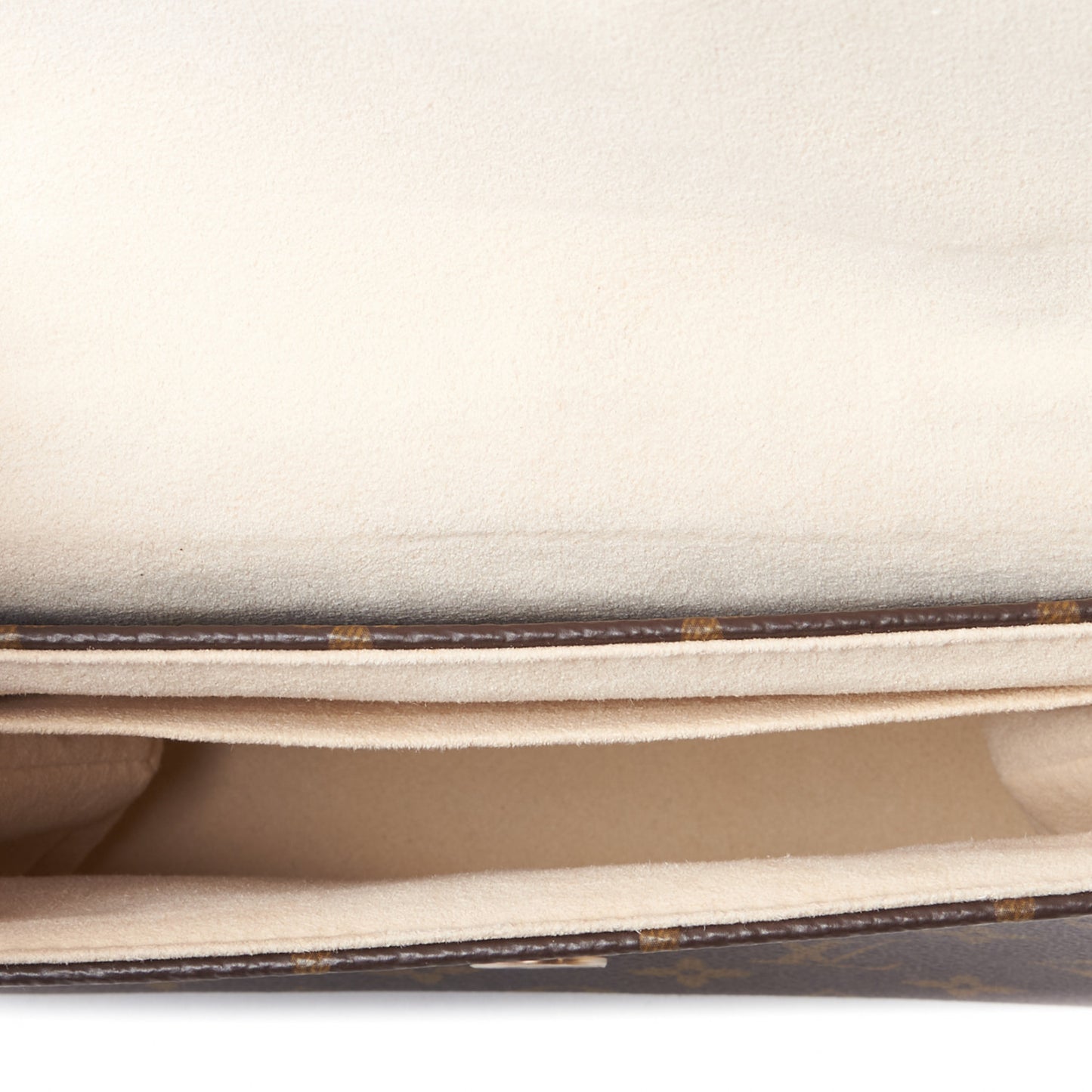 Monogram Locky BB Creme