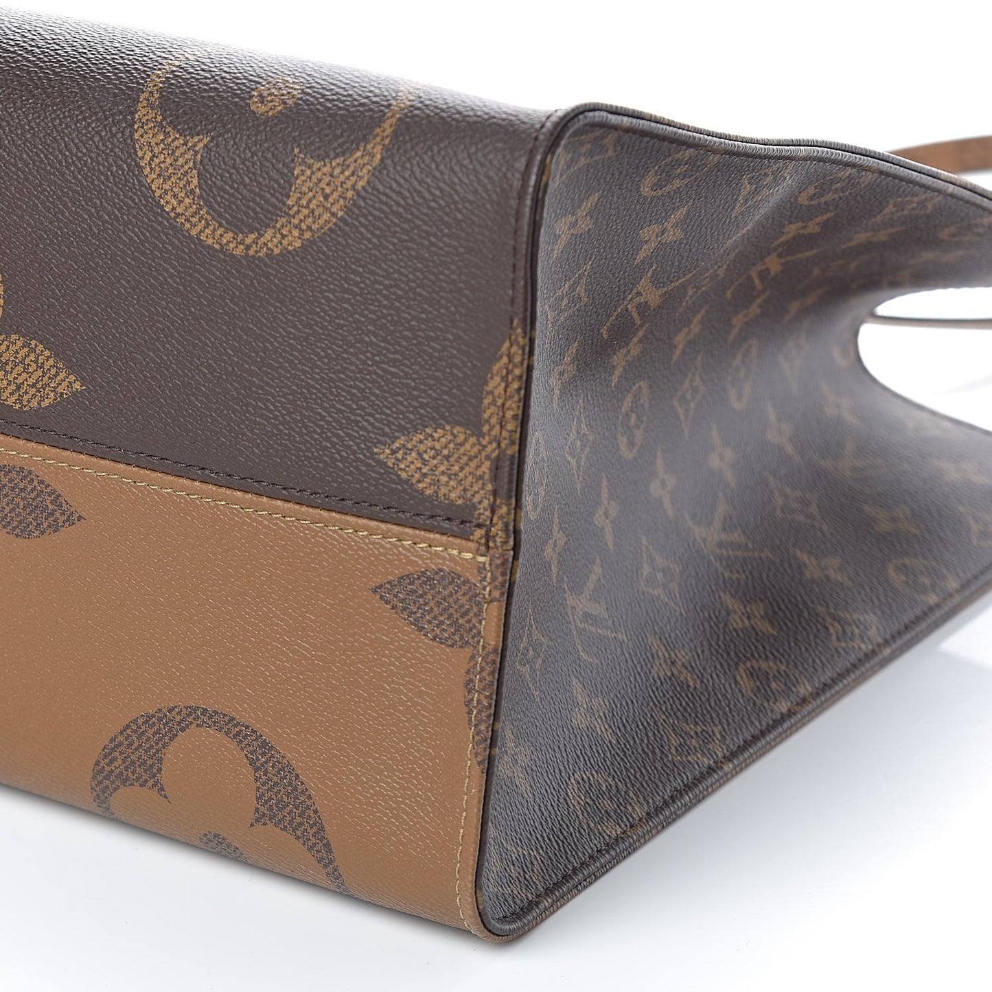 Reverse Monogram Giant Onthego GM