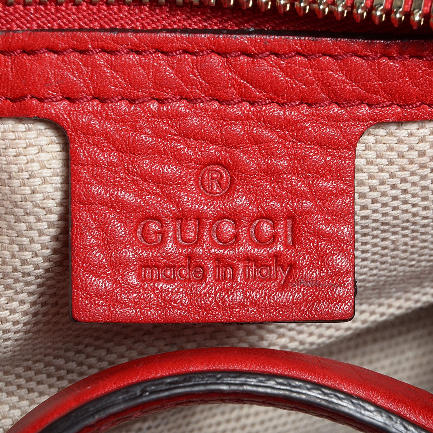 Pebbled Calfskin Medium Soho Boston Red