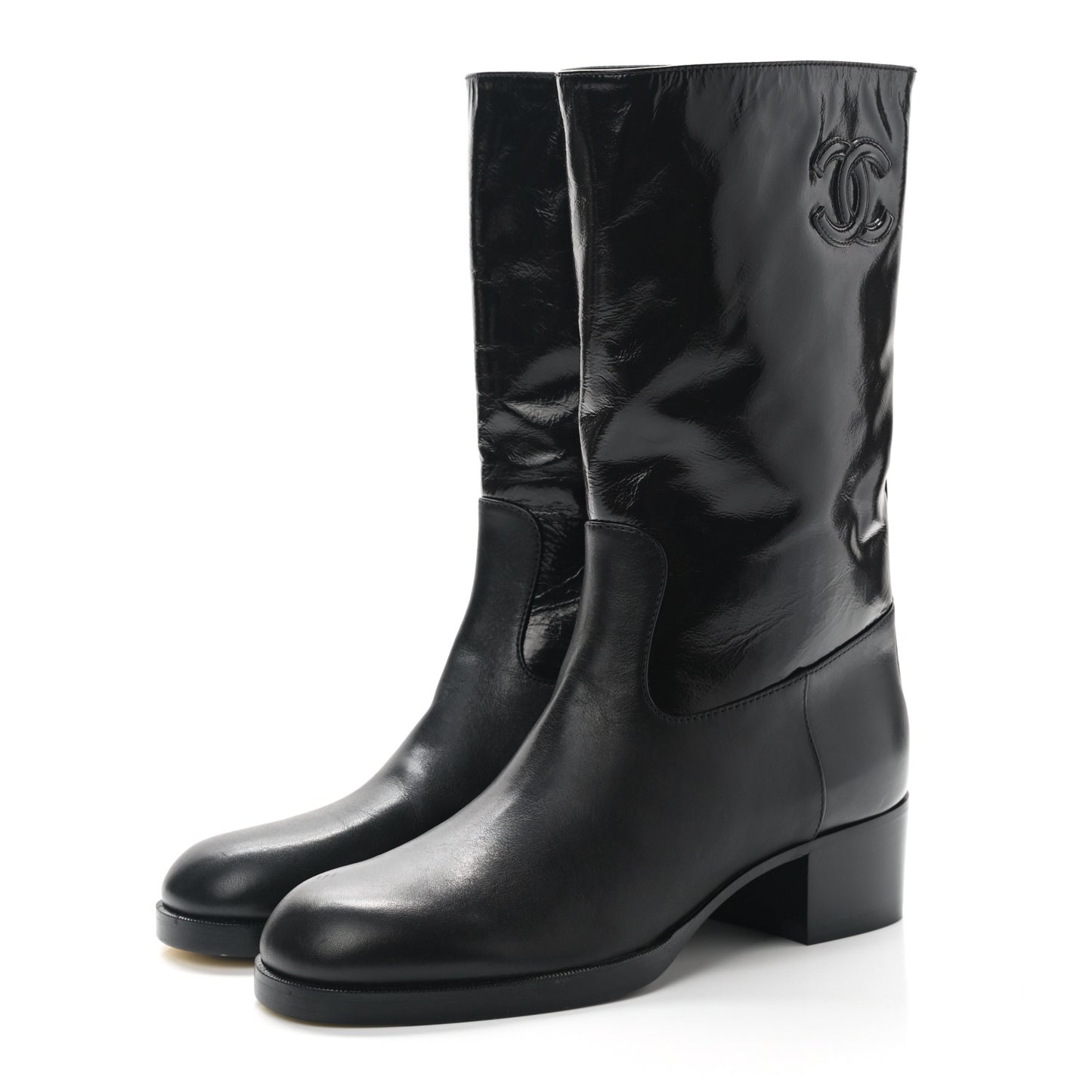 Shiny Calfskin Short CC Boots 37 Black