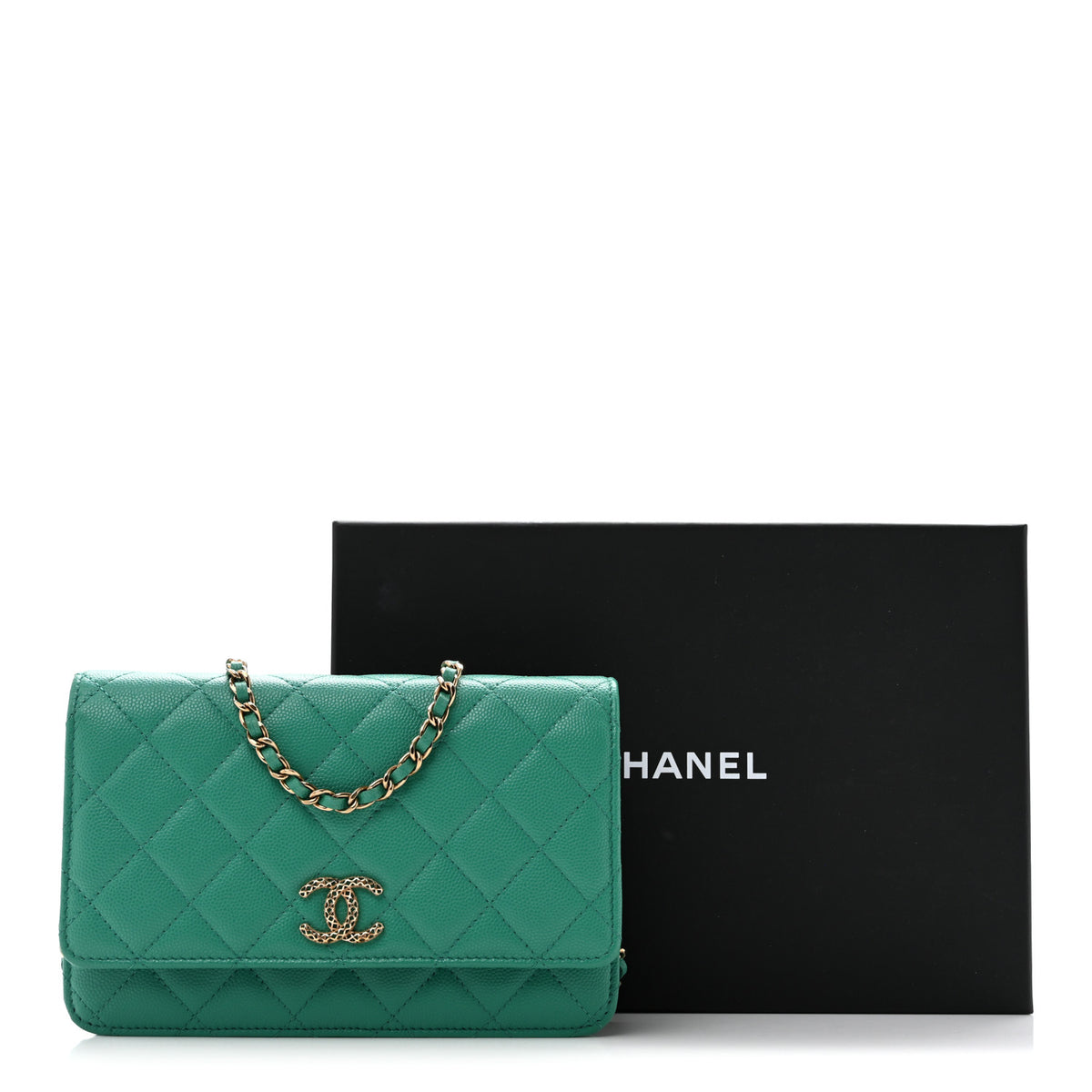 Caviar Quilted Perforated Metal CC Wallet on Chain WOC Green