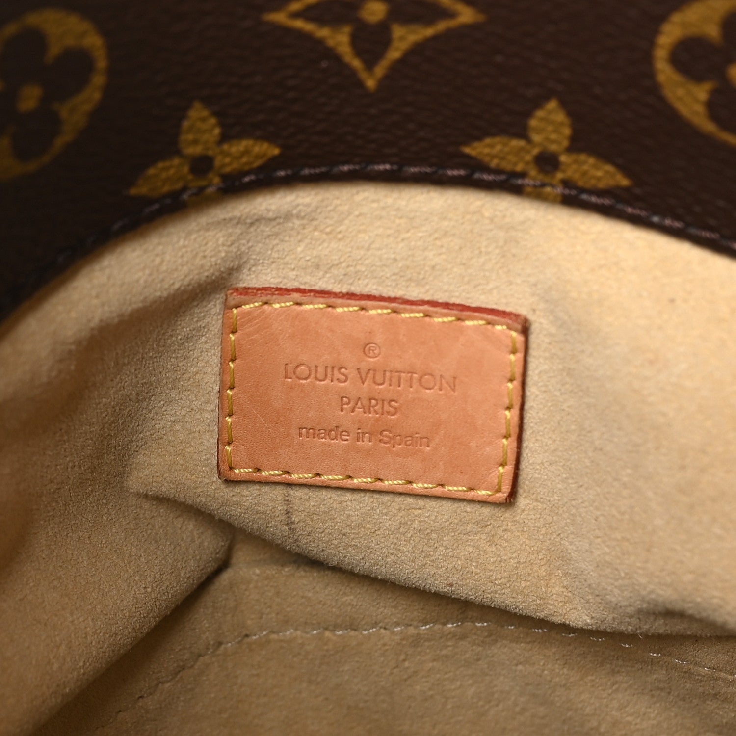 Louis Vuitton Monogram Artsy MM 6 of 10