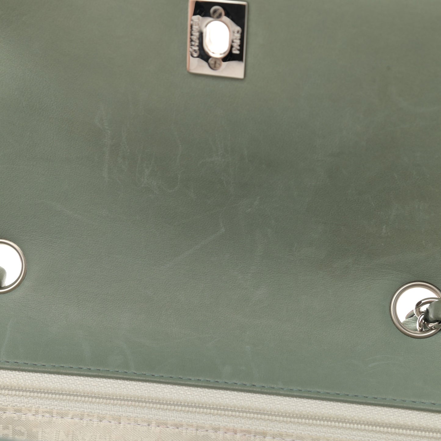 Lambskin Quilted Lady Graphic Flap Green