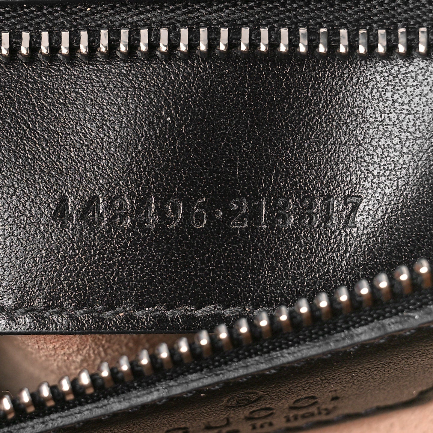 Calfskin Matelasse Aria Medium GG Marmont Shoulder Bag Black