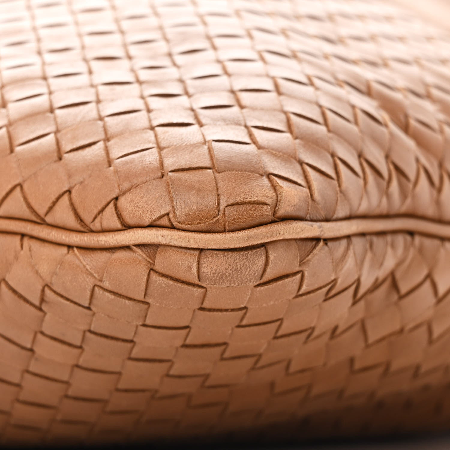 Bottega Veneta Cervo Deerskin Julie Tote Noce 1702375 – FASHIONPHILE