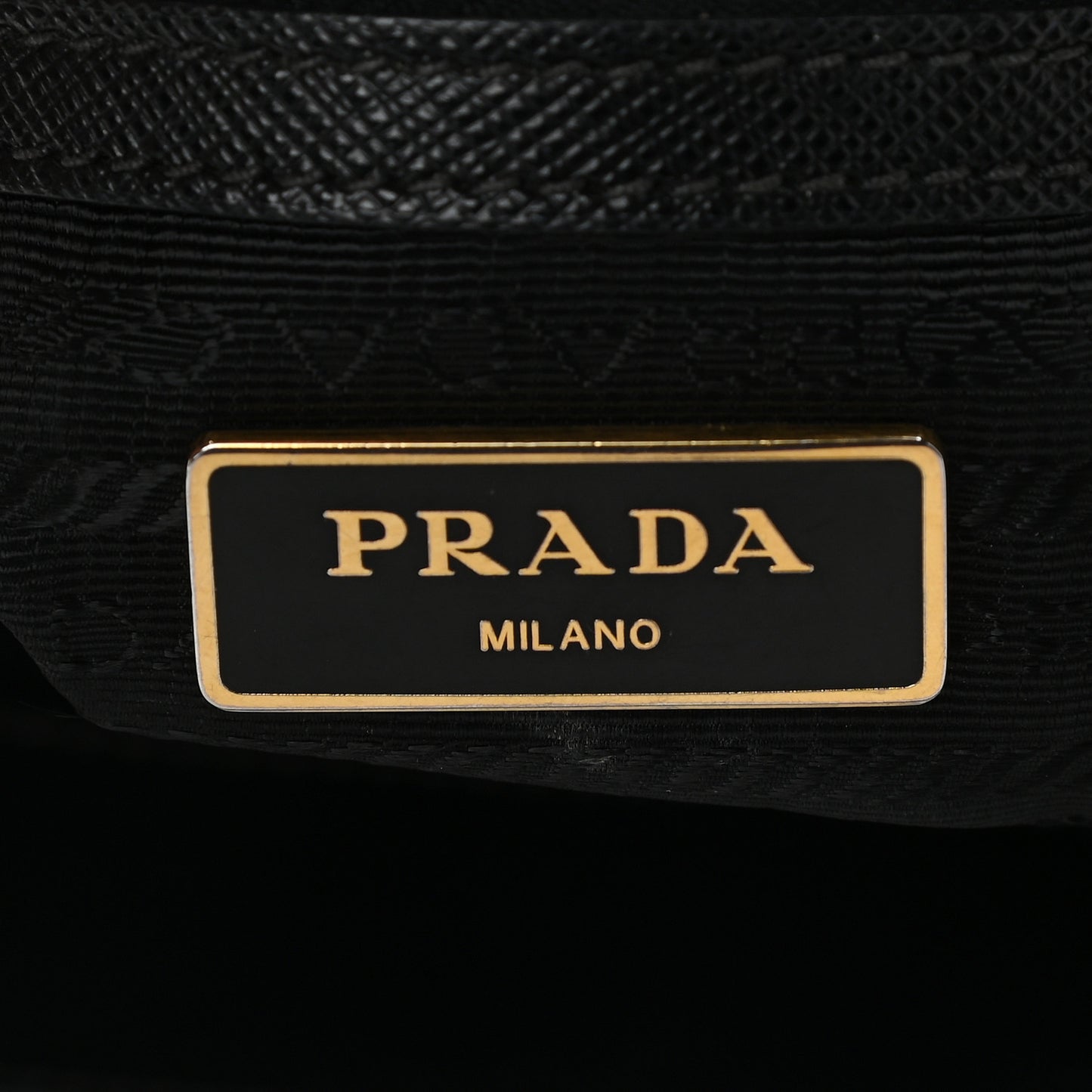 Saffiano Small Galleria Double Zip Tote Black