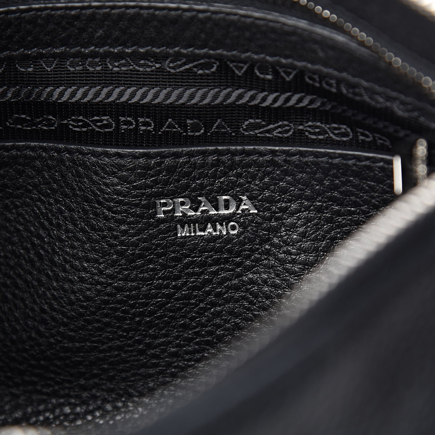 Vitello Daino Crossbody Bag Black