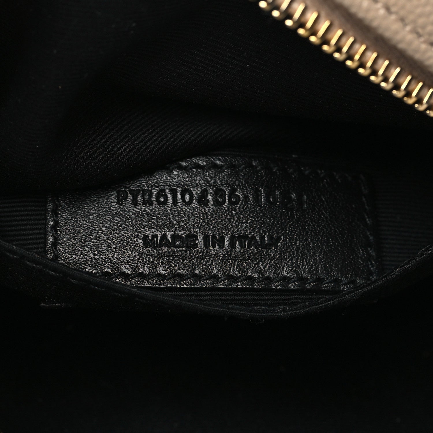Saint Laurent Grain De Poudre Matelasse Chevron Quilted Round Vinyle Camera Bag Dark Beige 7 of 10