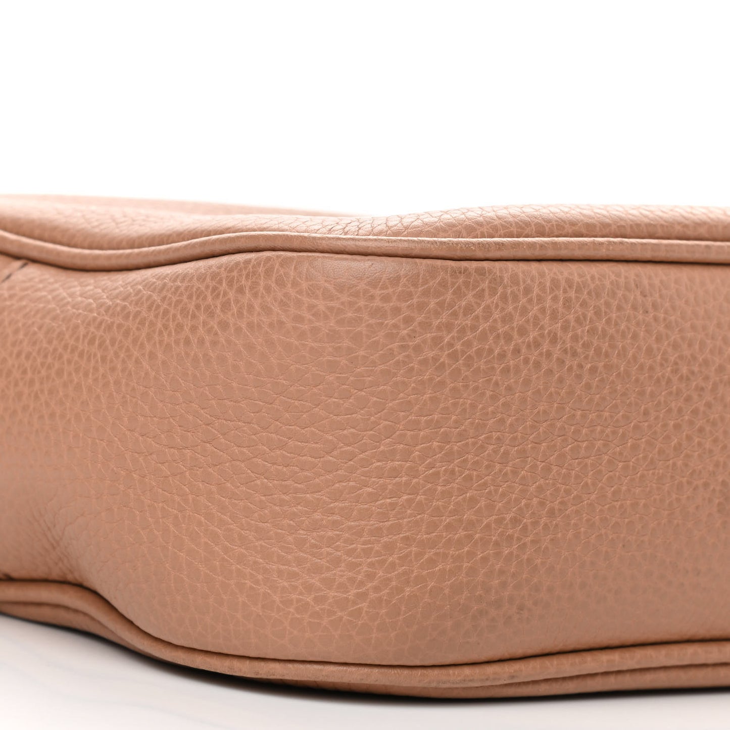 Pebbled Calfskin Small Soho Disco Bag Camelia