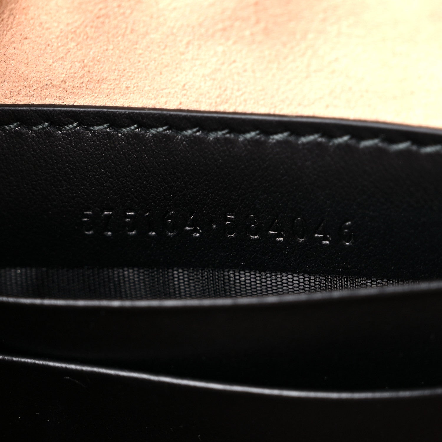 Gucci Calfskin Matelasse GG Marmont Round Wrist Wallet Black 7 of 10