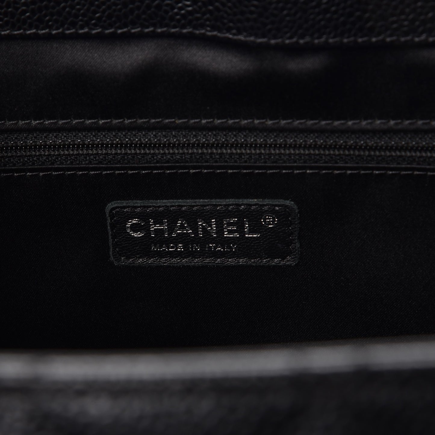 Caviar Quilted XL Grand Shopping Tote GST Black