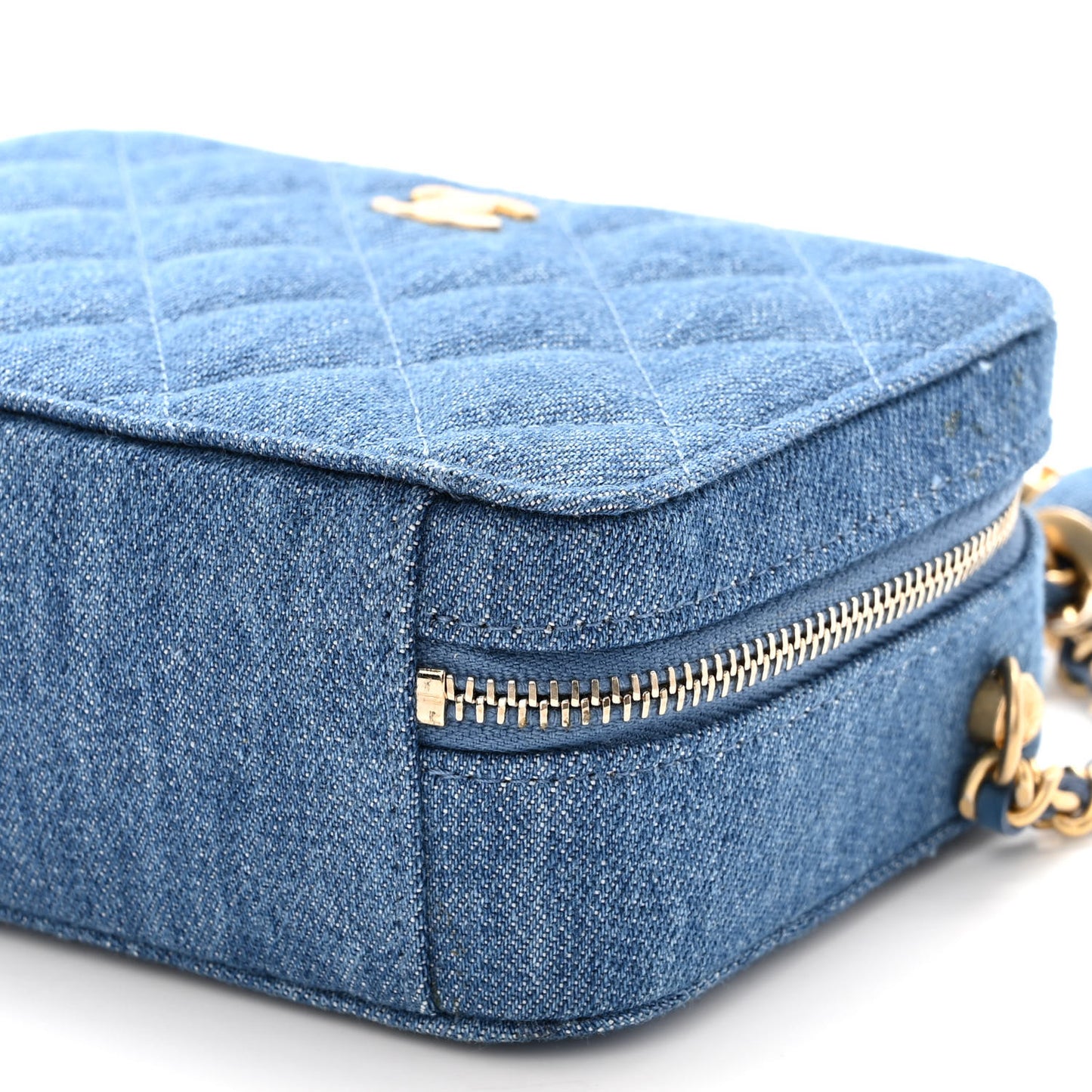 Denim Quilted CC Pearl Crush Camera Case Blue