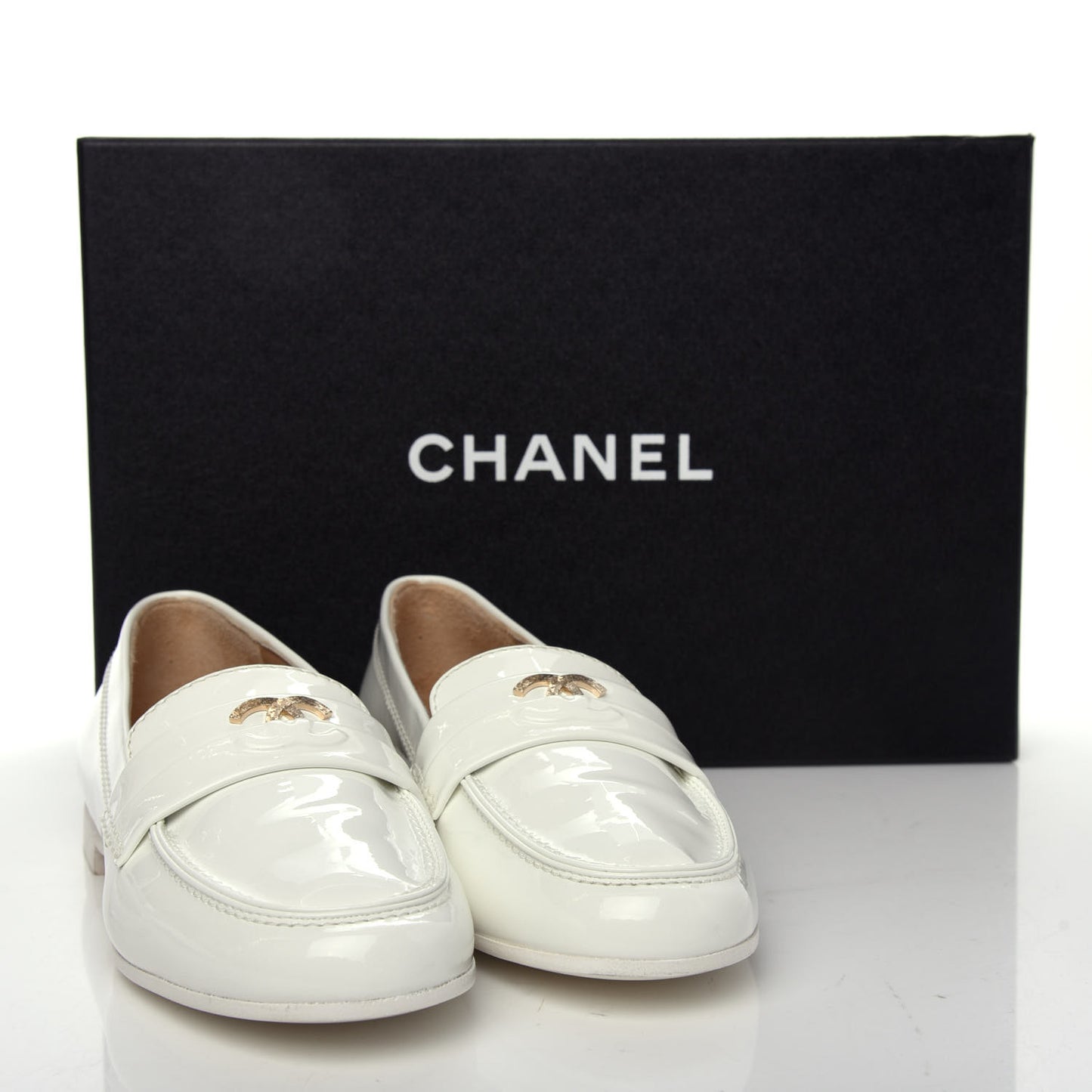 Patent CC Mocassin Loafers 35.5 White